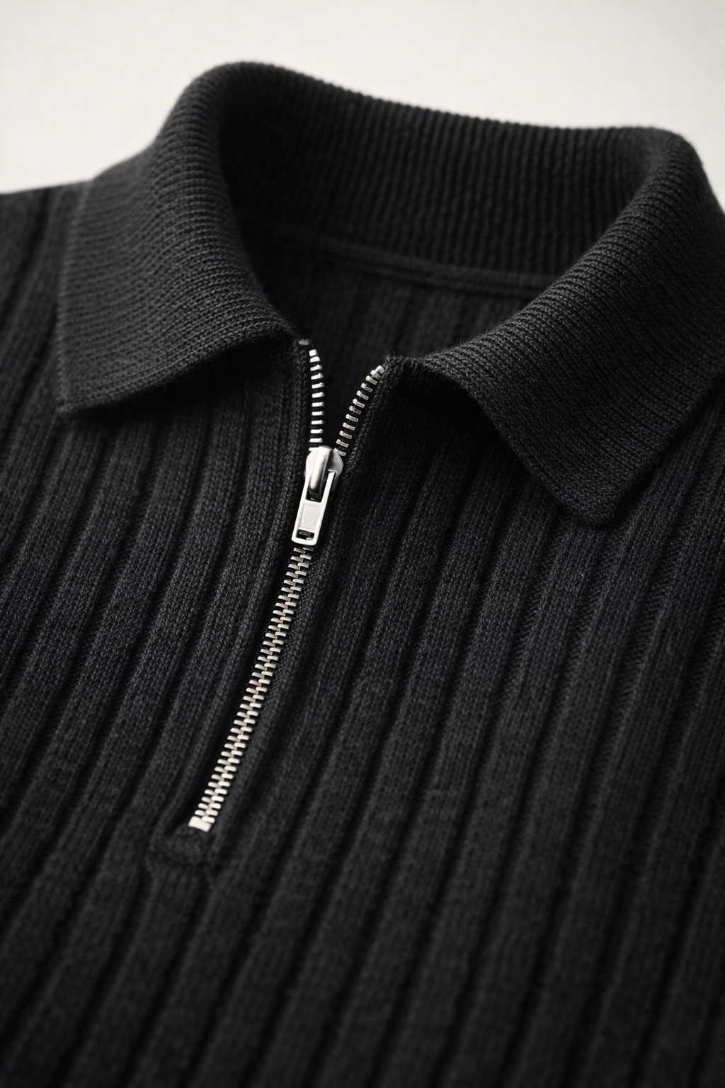 Ribbed Half-Zip Black