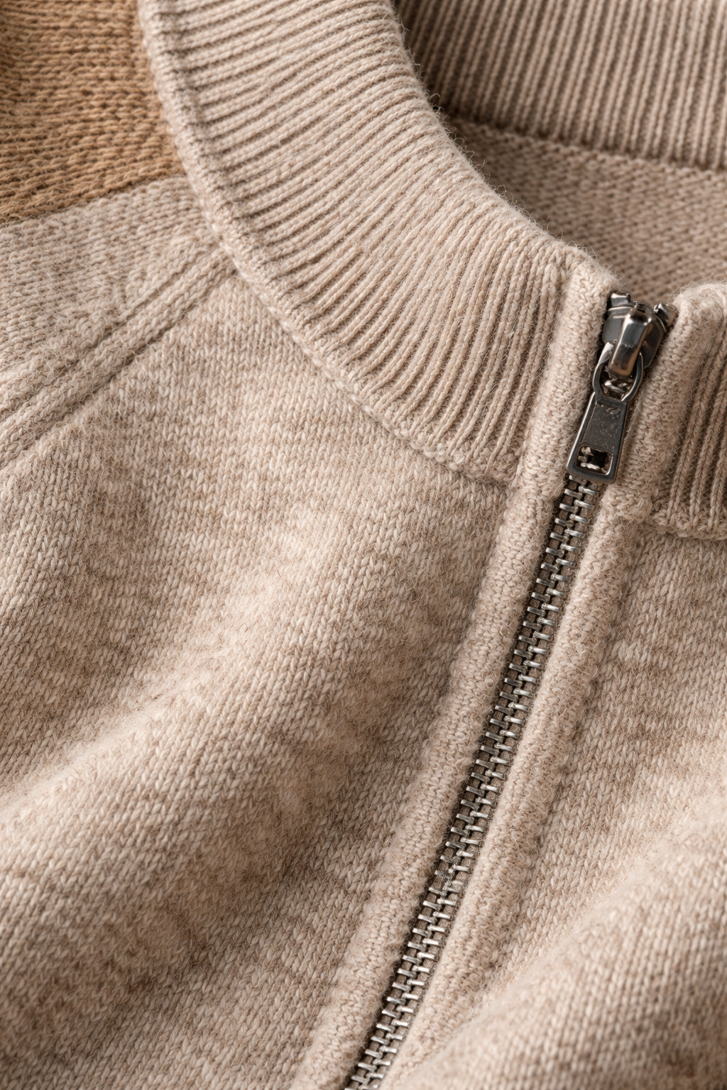Two-Tone Knit Set Beige