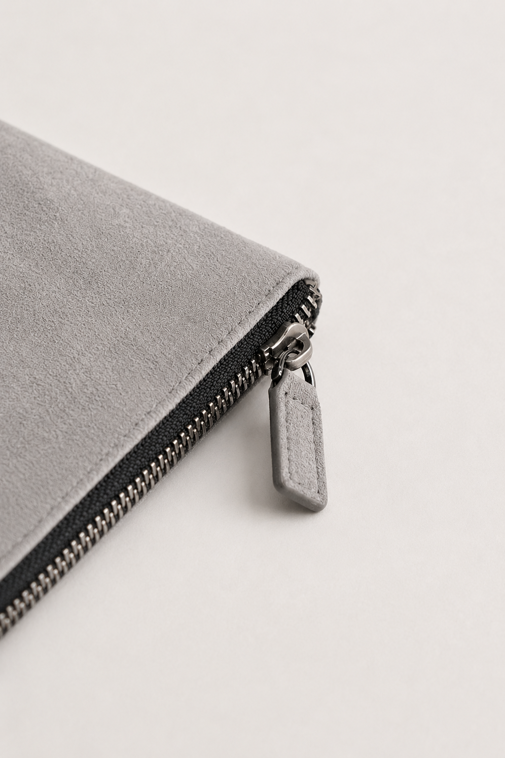 Alcantara Clutch Bag Moonstone Gray
