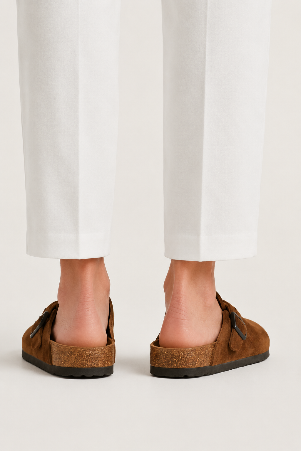 Montreux Suede Clog Tan