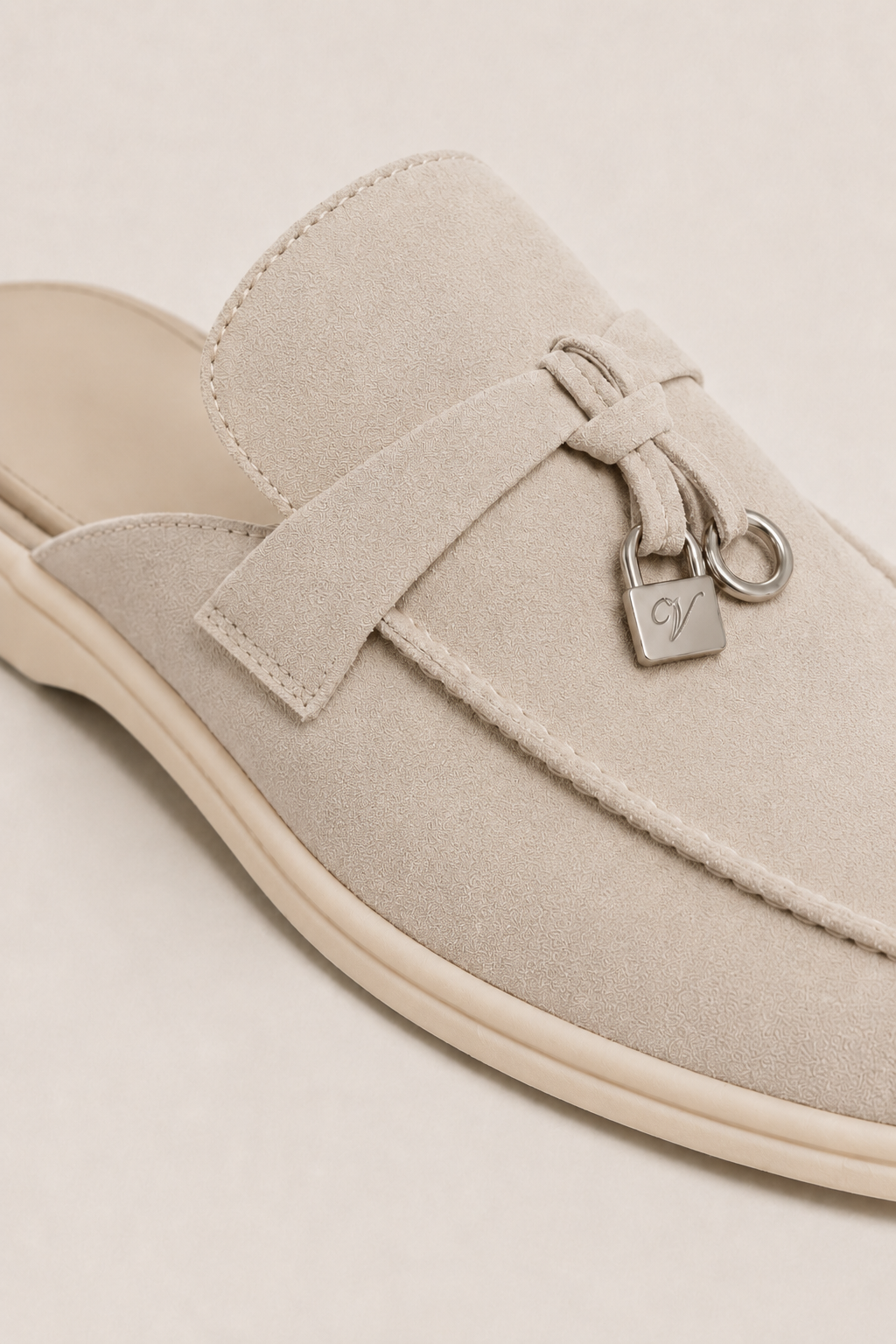 Ancestral Buckle Mule Light Grey