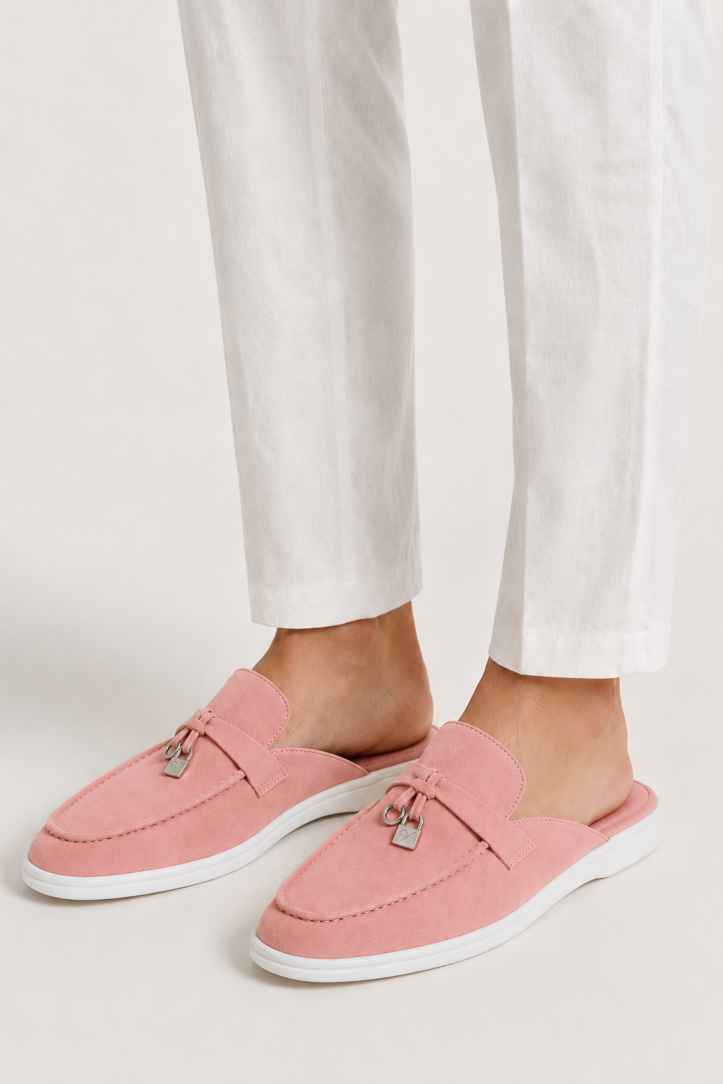 Ancestral Buckle Mule Pink