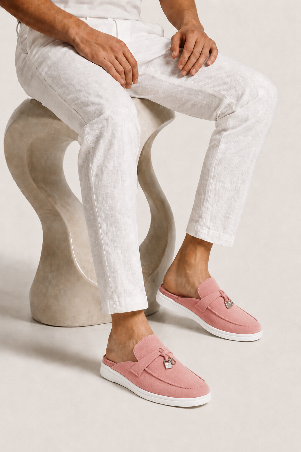 Ancestral Buckle Mule Pink