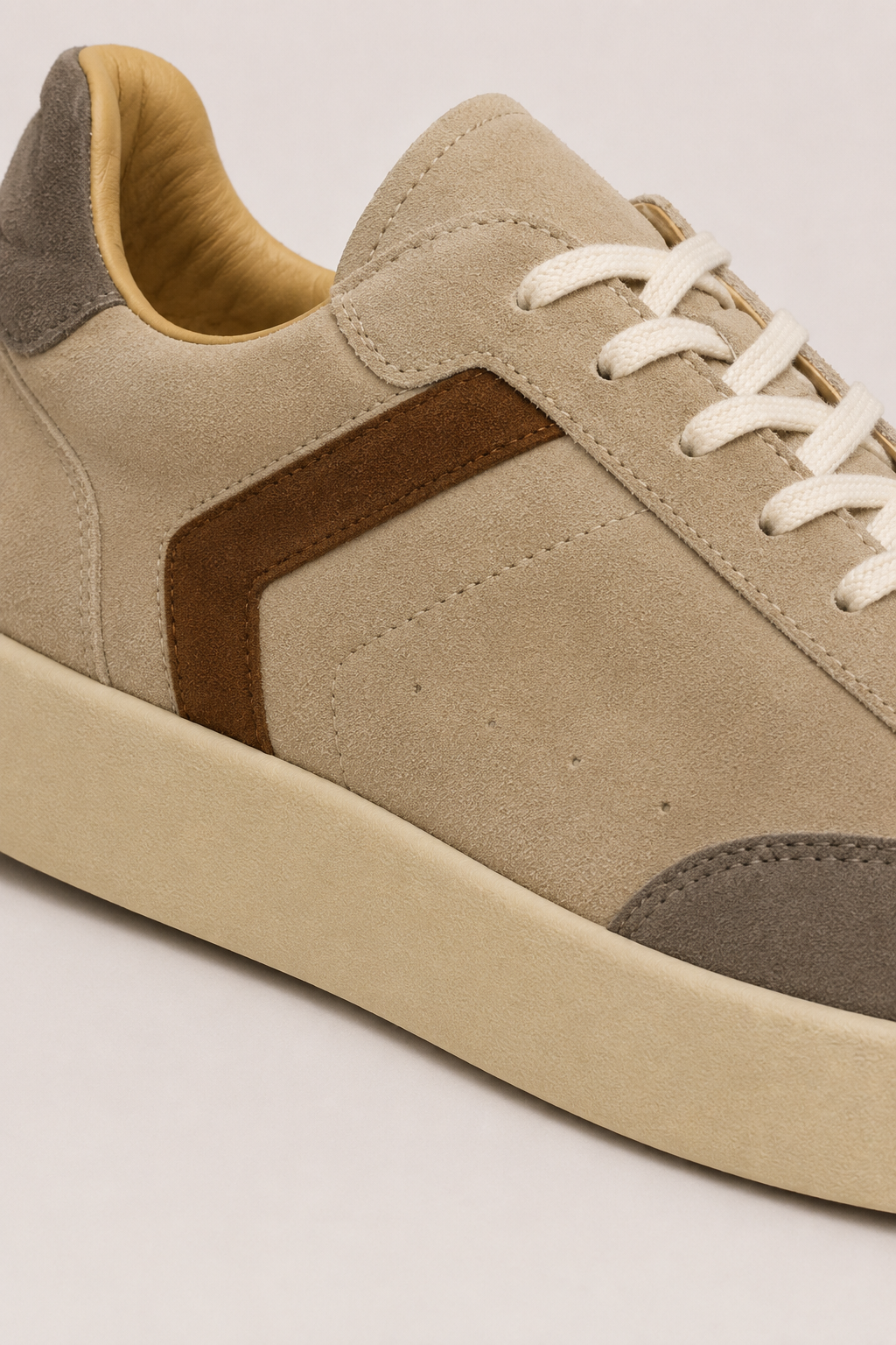 Verona Suede Sneaker Beige/Dark Brown