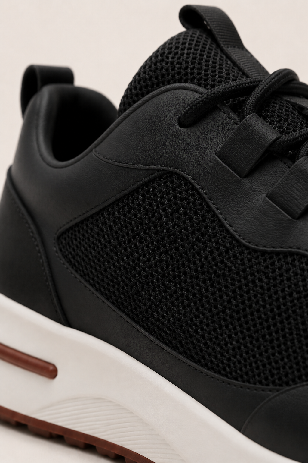 Sorrento Sneaker Black