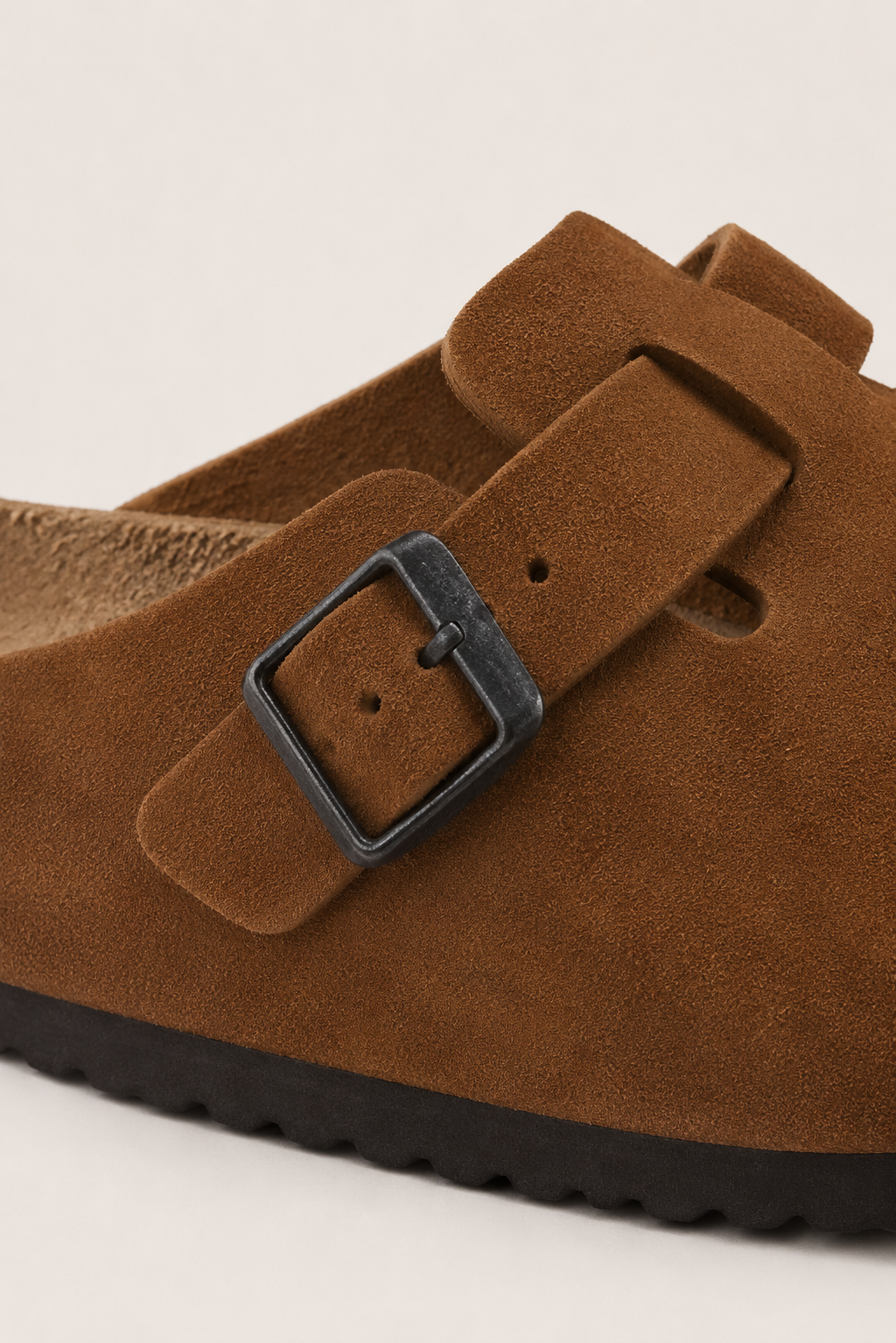 Montreux Suede Clog Tan