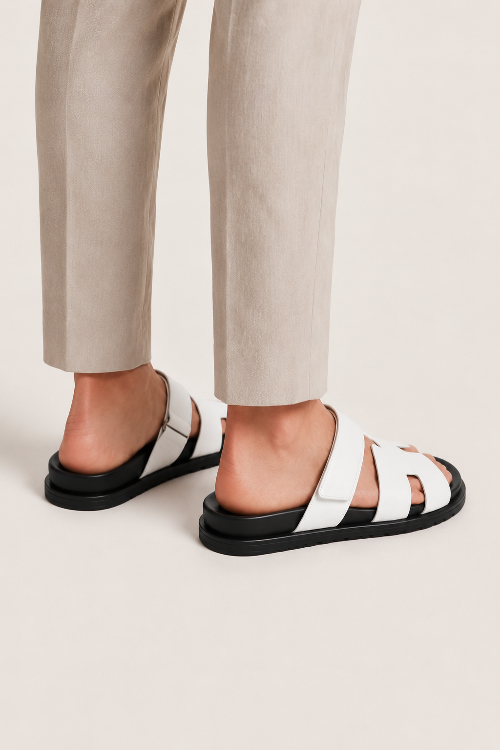 Virello Sandal White/Black