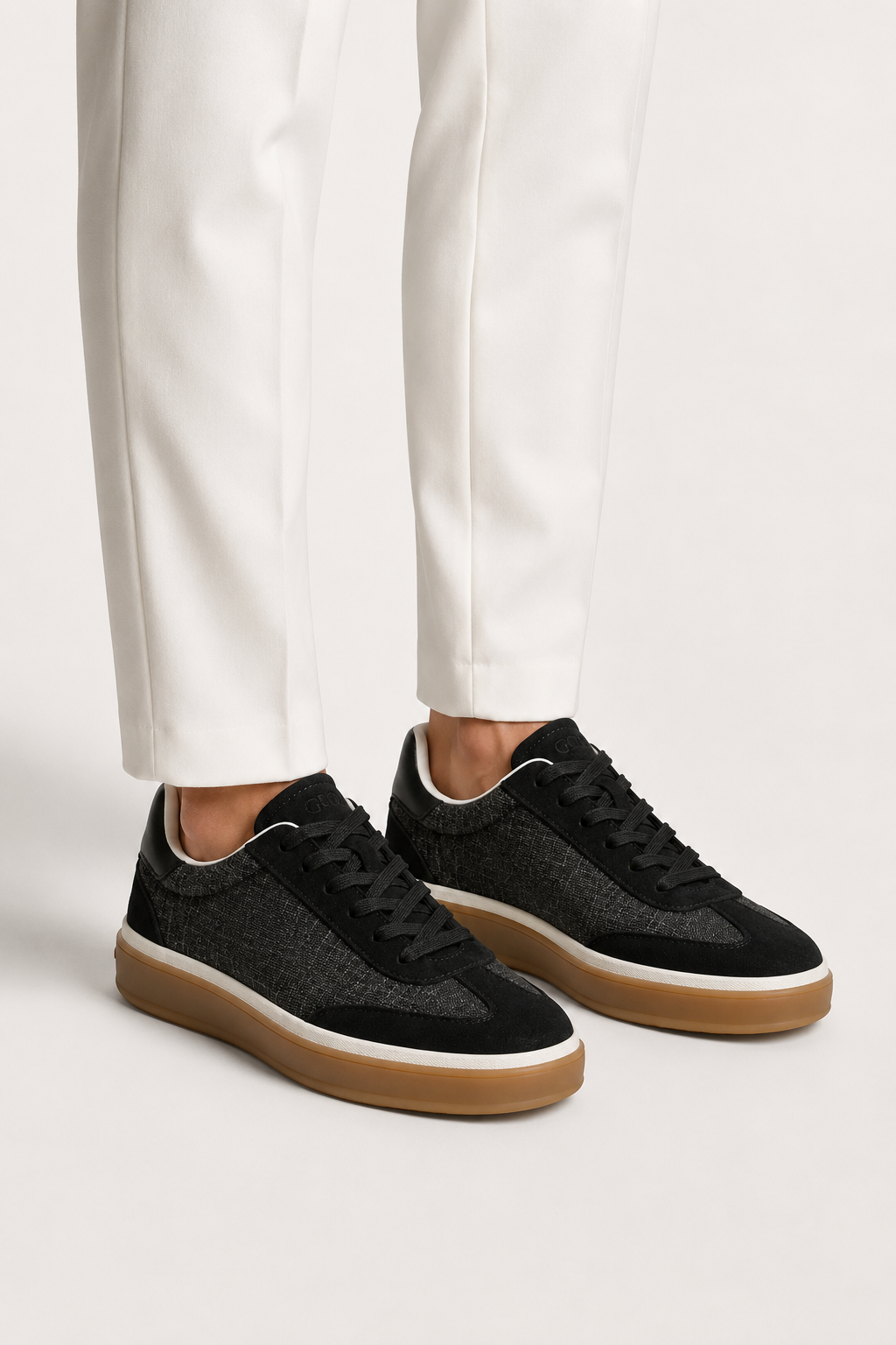 Avenza Sneaker Black