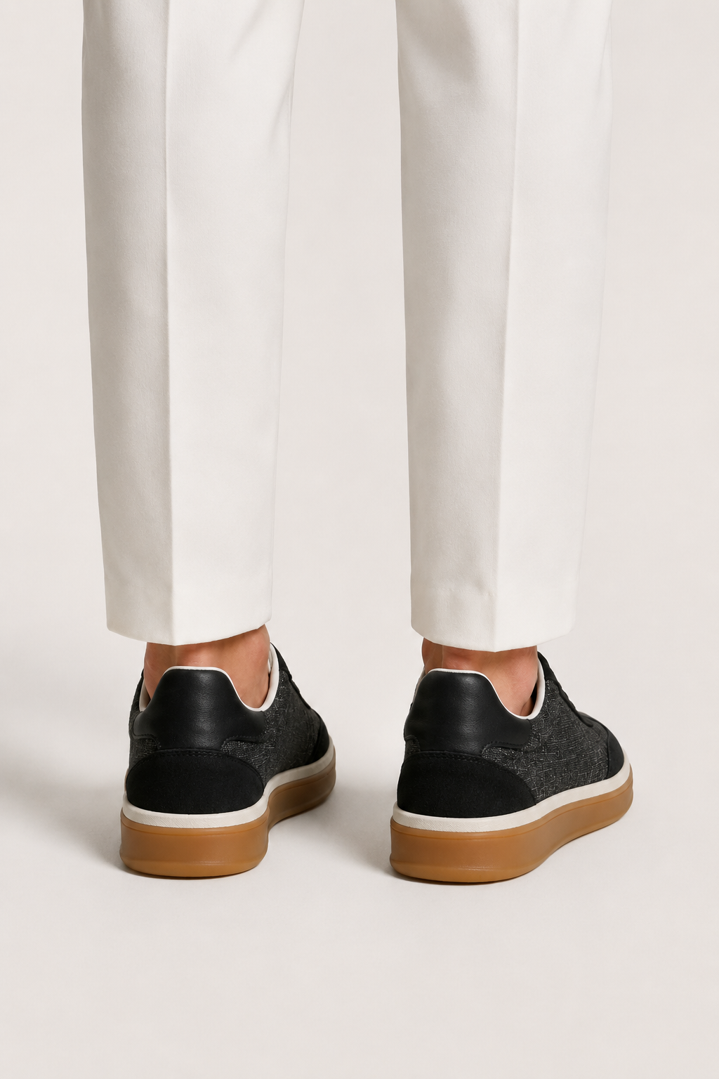 Avenza Sneaker Black