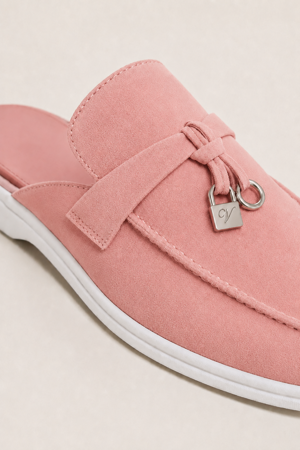 Ancestral Buckle Mule Pink