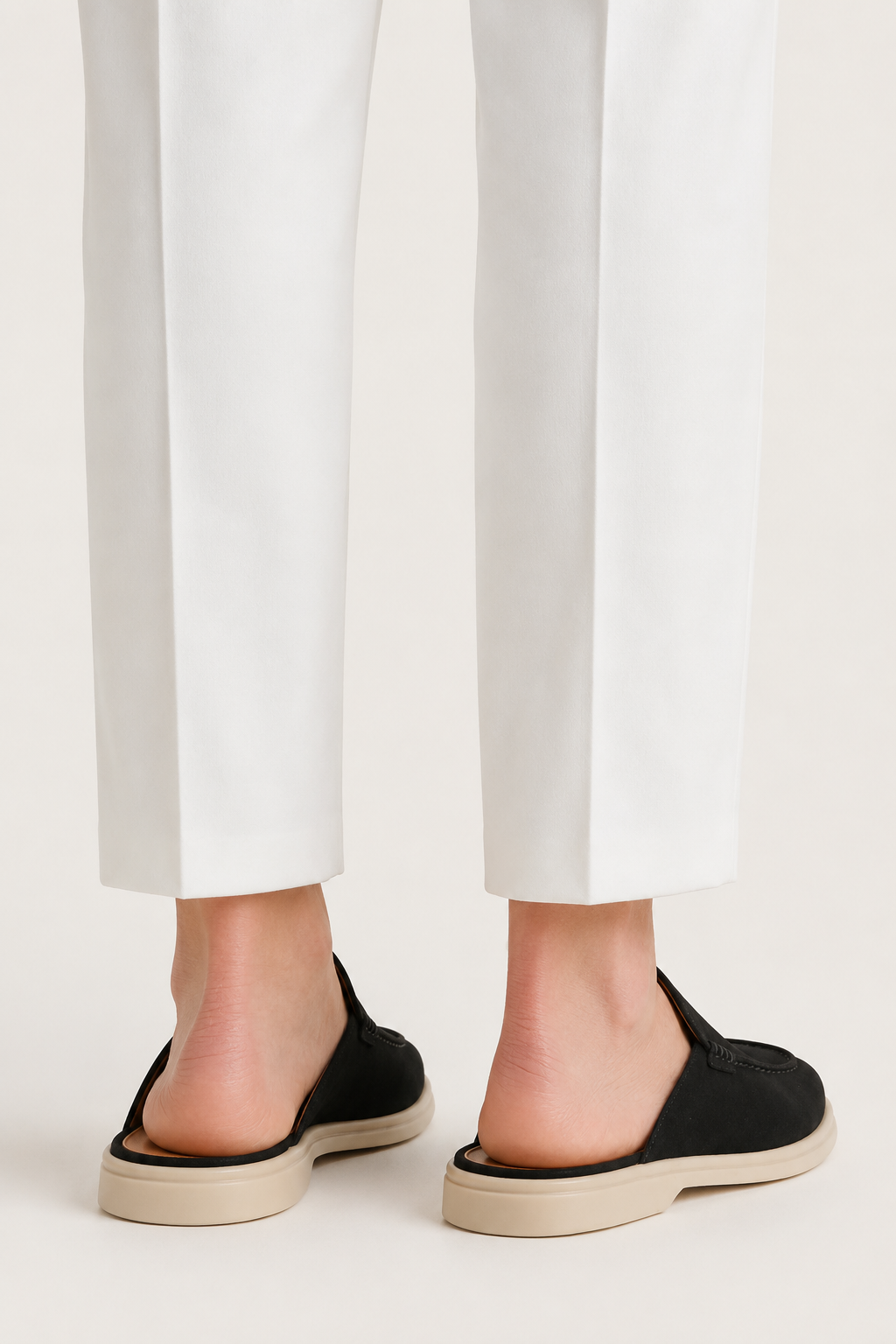 Ancestral Suede Mule Black