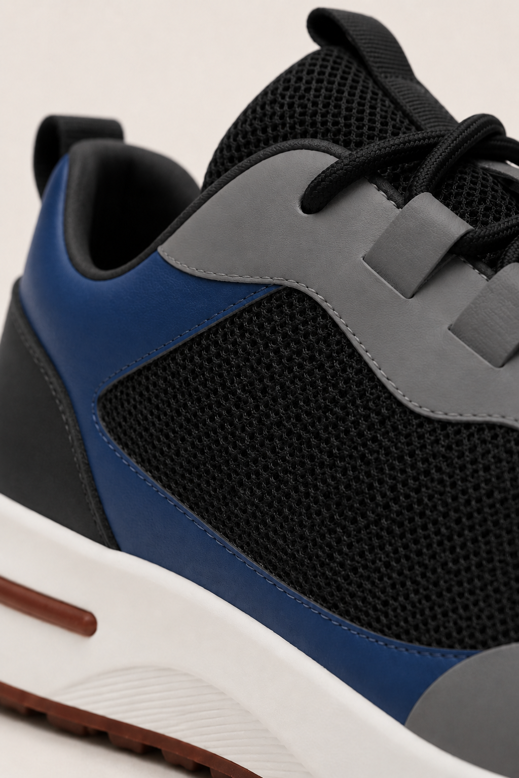 Sorrento Sneaker Graphite Navy