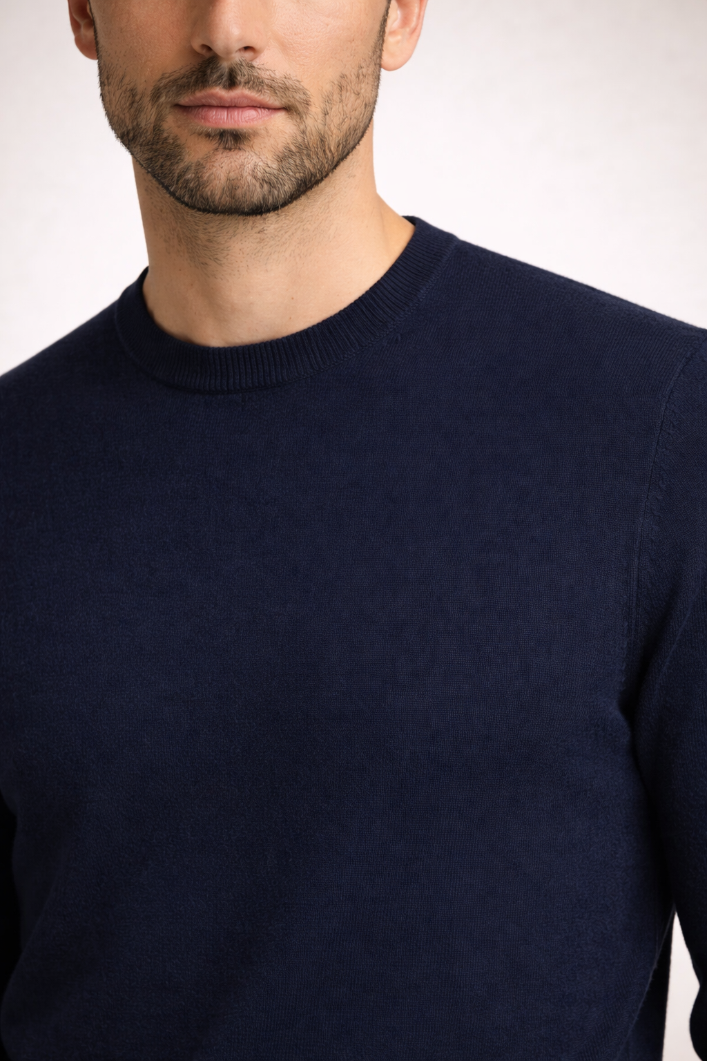 Fine Wool Crewneck Navy Blue